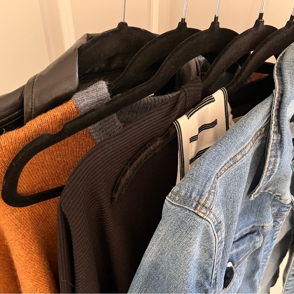 Stylish 6- Piece Clothing Bundle - Good American, Madewell, Zara & More! Size L - Picture 3 of 16